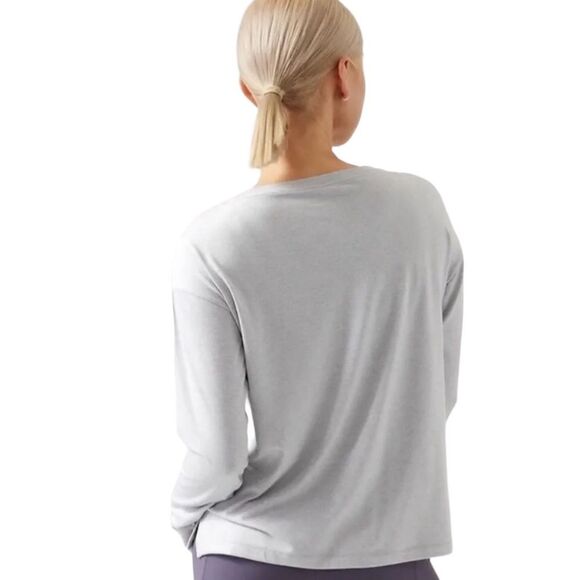 NWT Athleta Uptempo Elevate Top in Norwegian Gray Size Medium - Picture 2 of 7